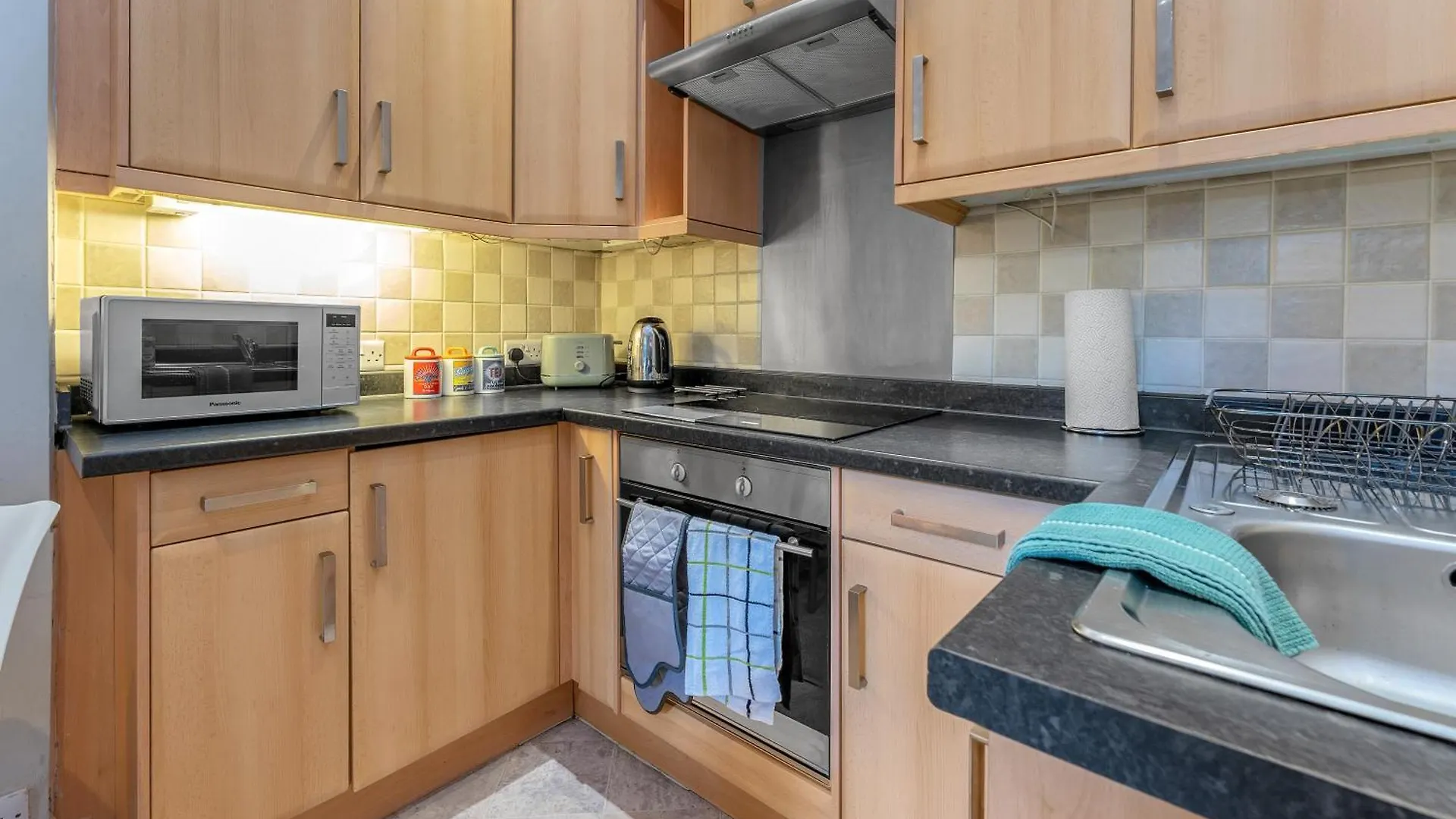 Bright Large Bedroom Br1 Edimburgo 0*,